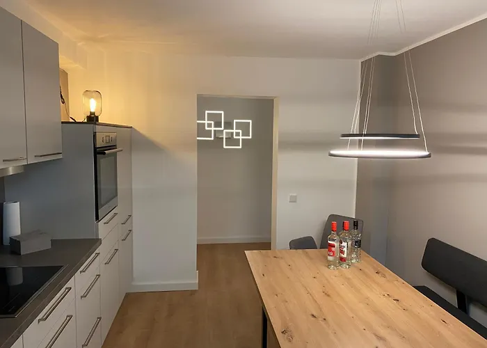 Moderne - Lohmar/wahlscheid * Ломар